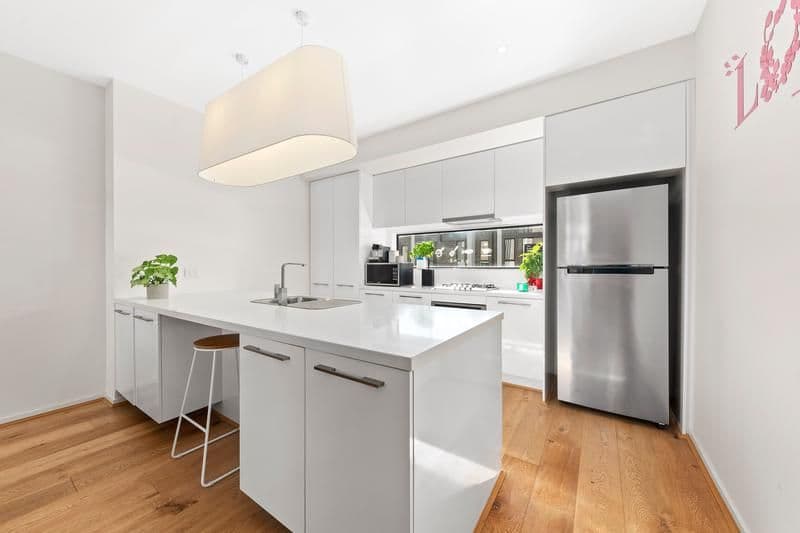 13 Central Park Walk, Cheltenham VIC 3192, Cheltenham - Thumbnail 4