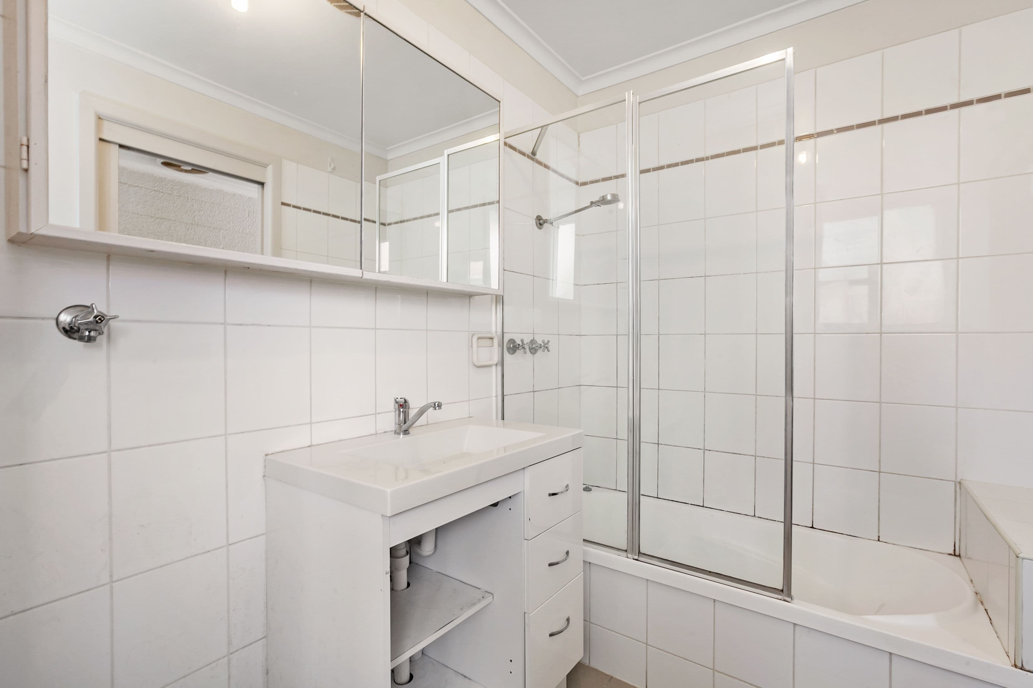 23 Ashley Street, Reservoir VIC 3073, Reservoir - Thumbnail 4