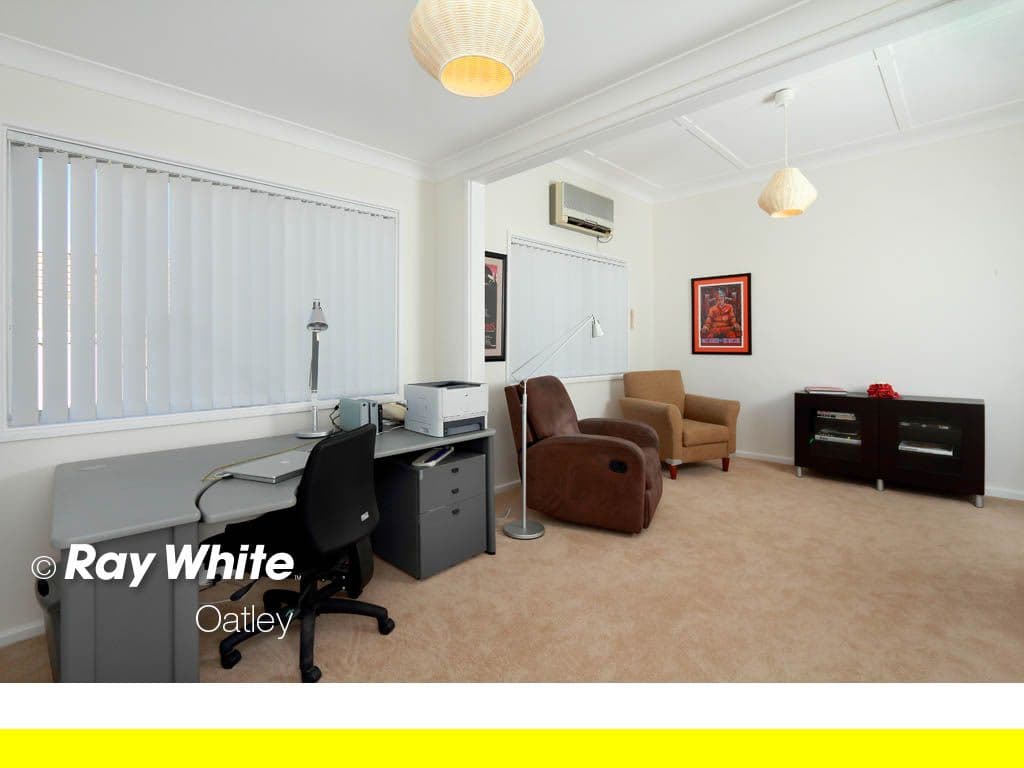 100 Pacific Avenue, PENSHURST NSW 2222, Penshurst - Thumbnail 5