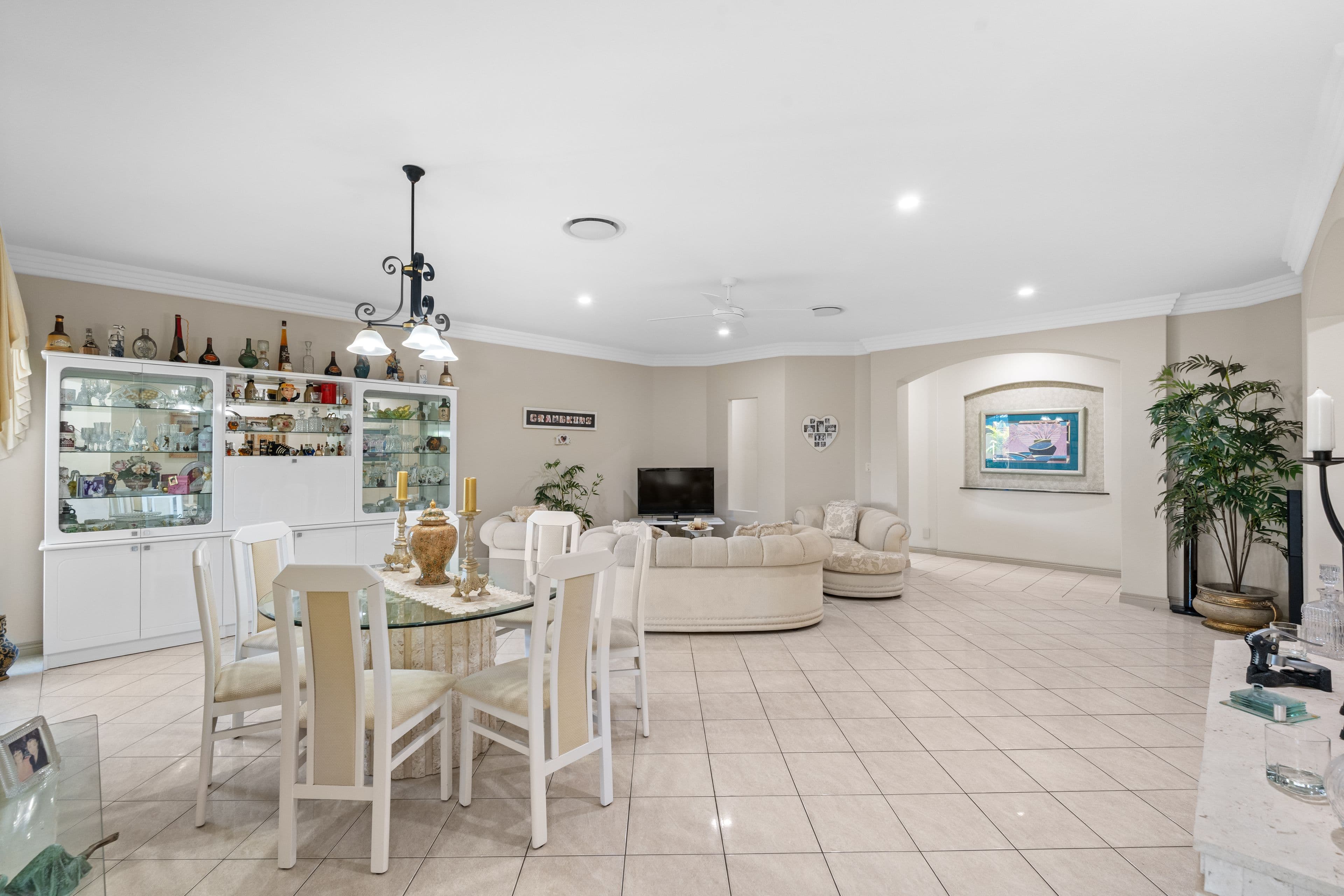 20 Annies Court, Benowa QLD 4217, Benowa - Thumbnail 2