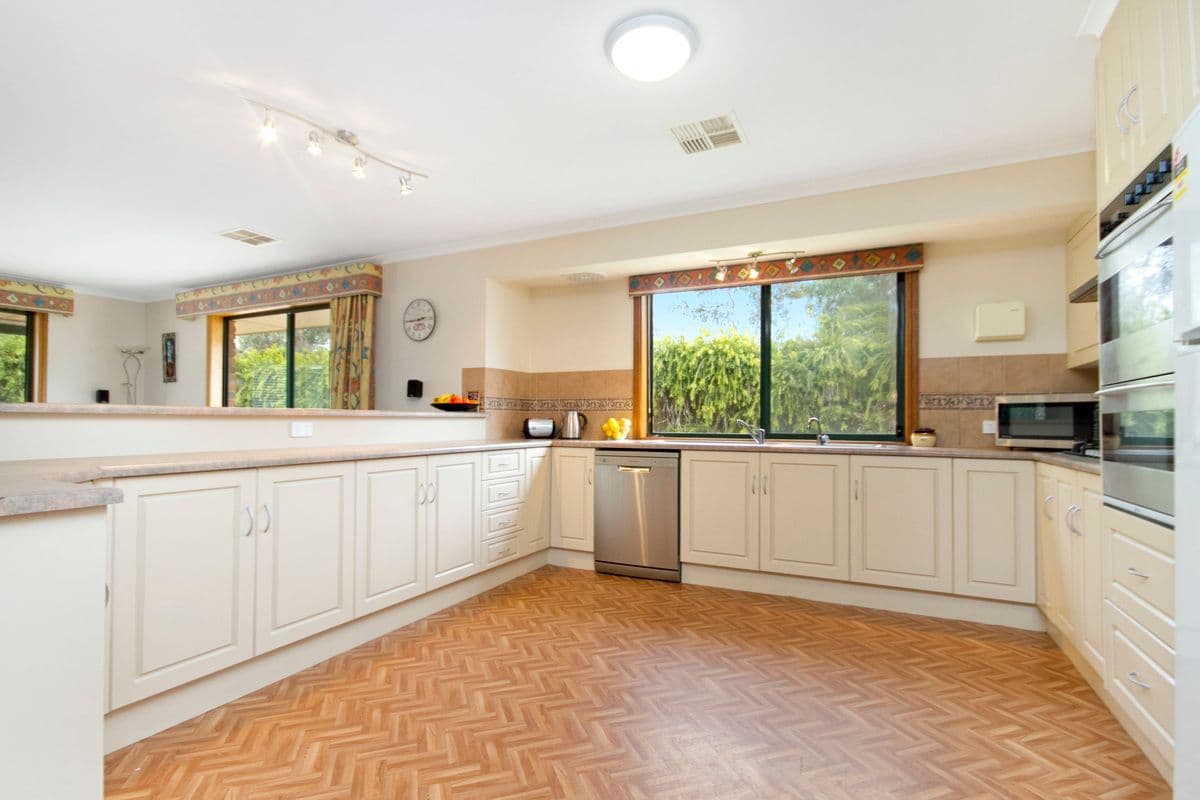 2 Stockwell Road, STOCKWELL SA 5355, Stockwell - Thumbnail 3