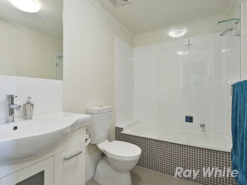 1 KINGSMILL Street, CHERMSIDE QLD 4032, Chermside - Thumbnail 7