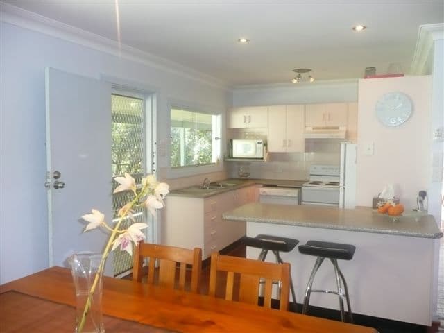 52 Amelia Street, CAREY BAY NSW 2283, Carey Bay - Thumbnail 3