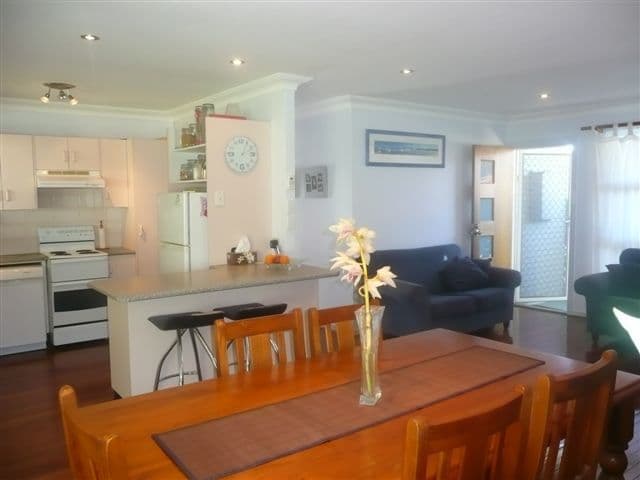 52 Amelia Street, CAREY BAY NSW 2283, Carey Bay - Thumbnail 4