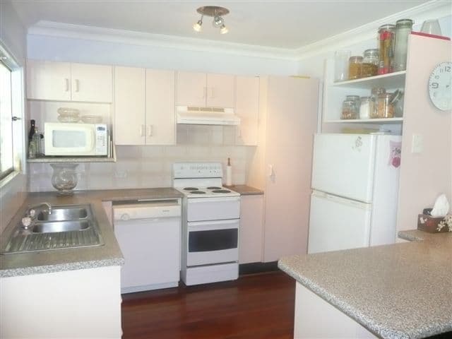 52 Amelia Street, CAREY BAY NSW 2283, Carey Bay - Thumbnail 5