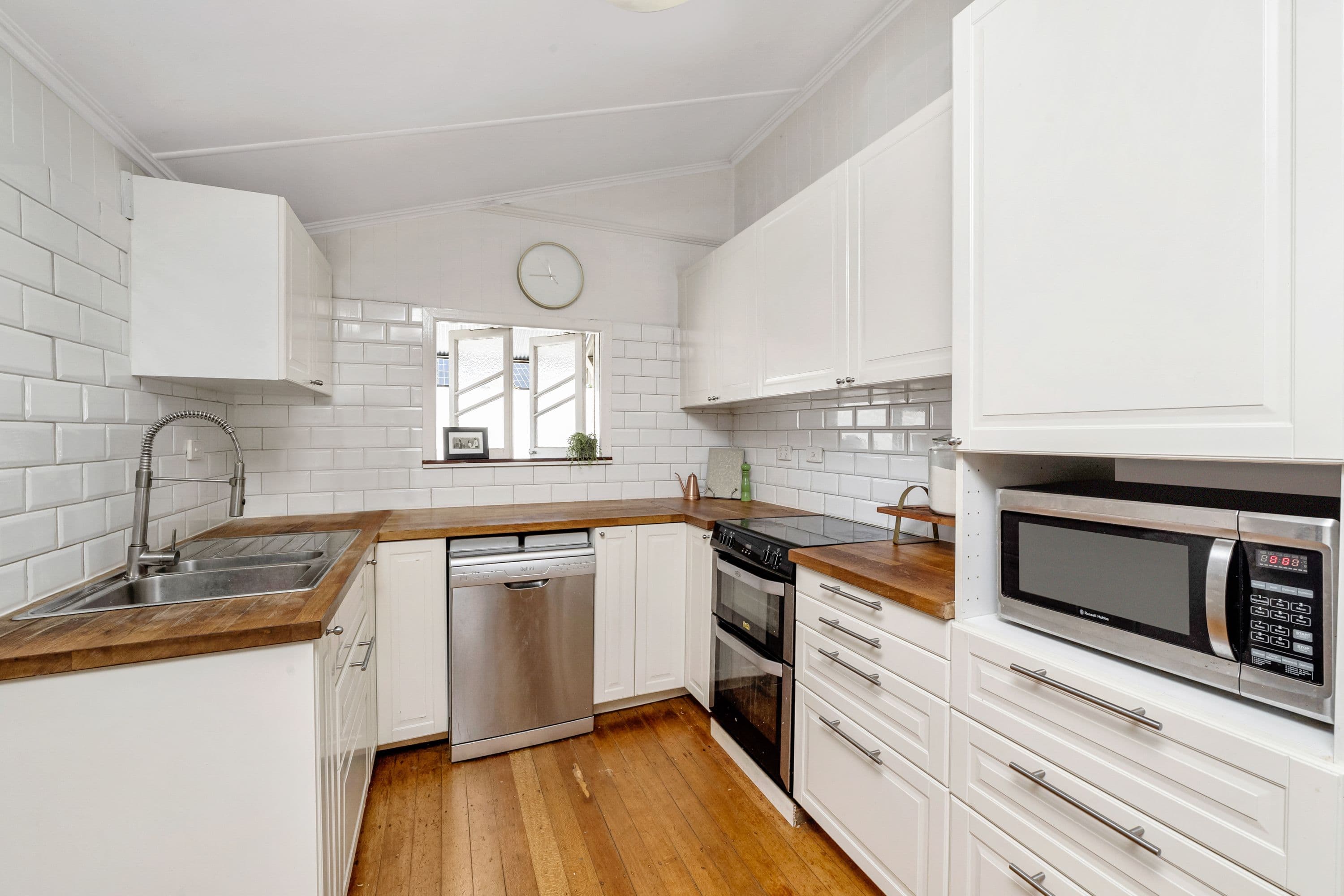 5 O'Connor Street, Rosslea QLD 4812, Rosslea - Thumbnail 2