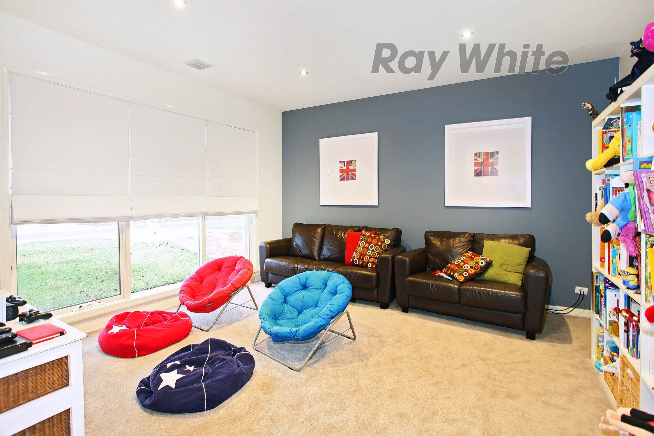 5 Bloomingdale Court, Sanctuary Lakes VIC 3030, Sanctuary Lakes - Thumbnail 3