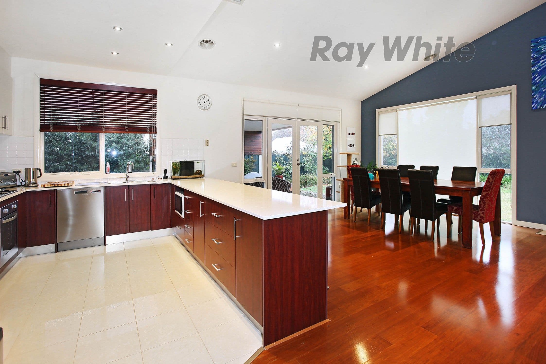 5 Bloomingdale Court, Sanctuary Lakes VIC 3030, Sanctuary Lakes - Thumbnail 6