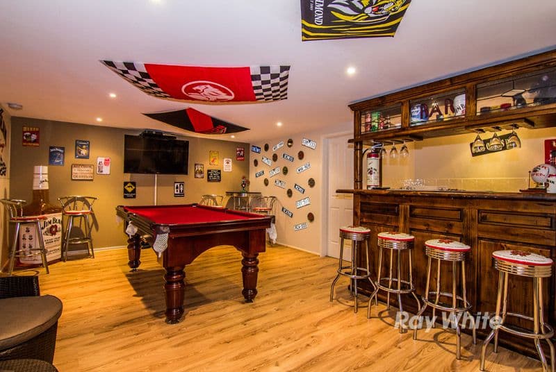 19 Rosslare Place, CRANBOURNE VIC 3977, Cranbourne - Thumbnail 2