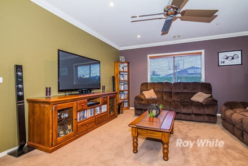 19 Rosslare Place, CRANBOURNE VIC 3977, Cranbourne - Thumbnail 7