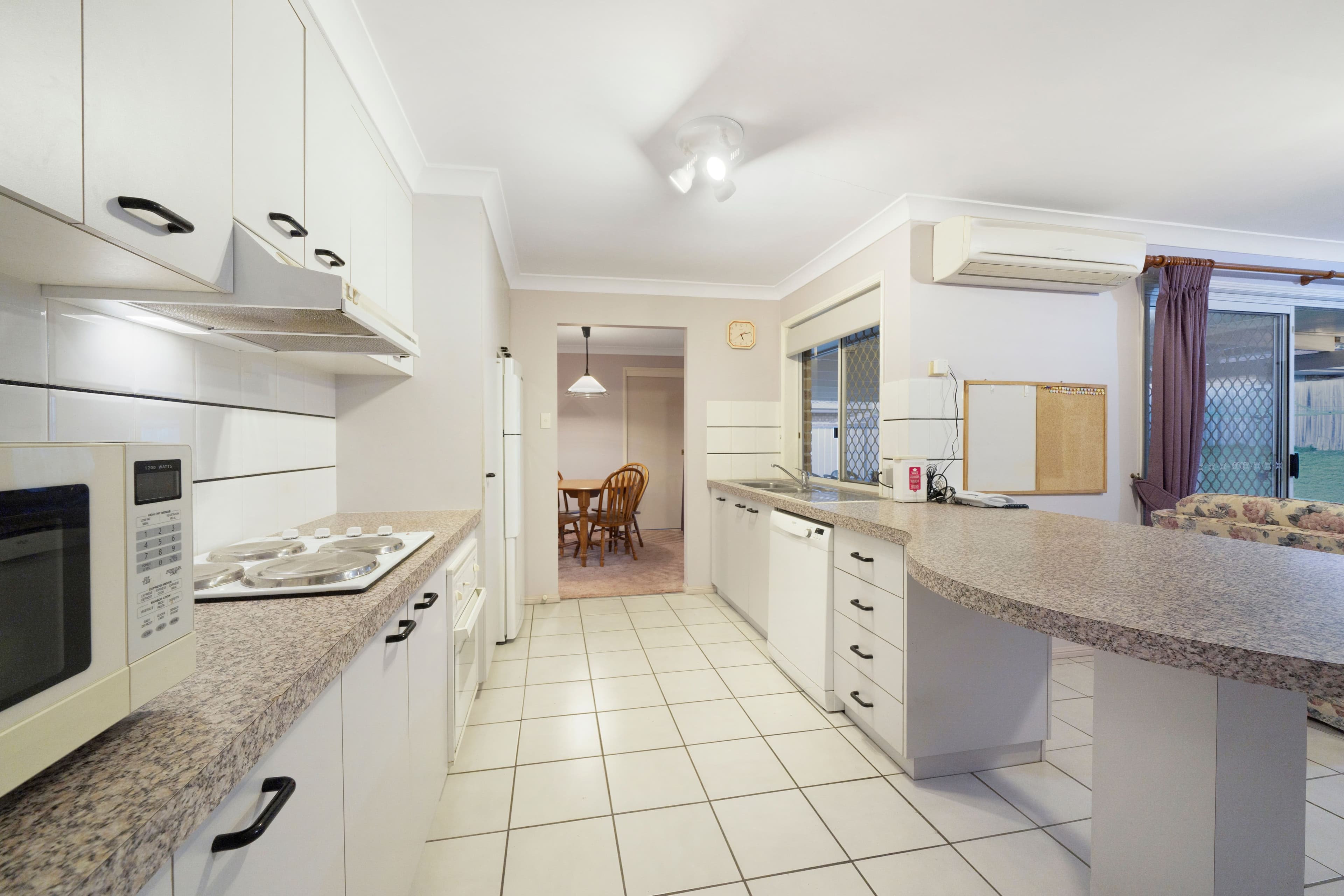 4 Millwood Street, Heritage Park QLD 4118, Heritage Park - Thumbnail 4