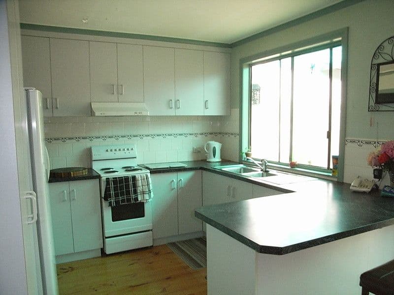 36 Hansen Street, ECHUCA VIC 3564, Echuca - Thumbnail 4