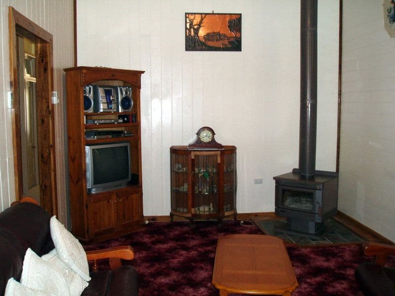 62 Edward Street, CHARLEVILLE QLD 4470, Charleville - Thumbnail 2