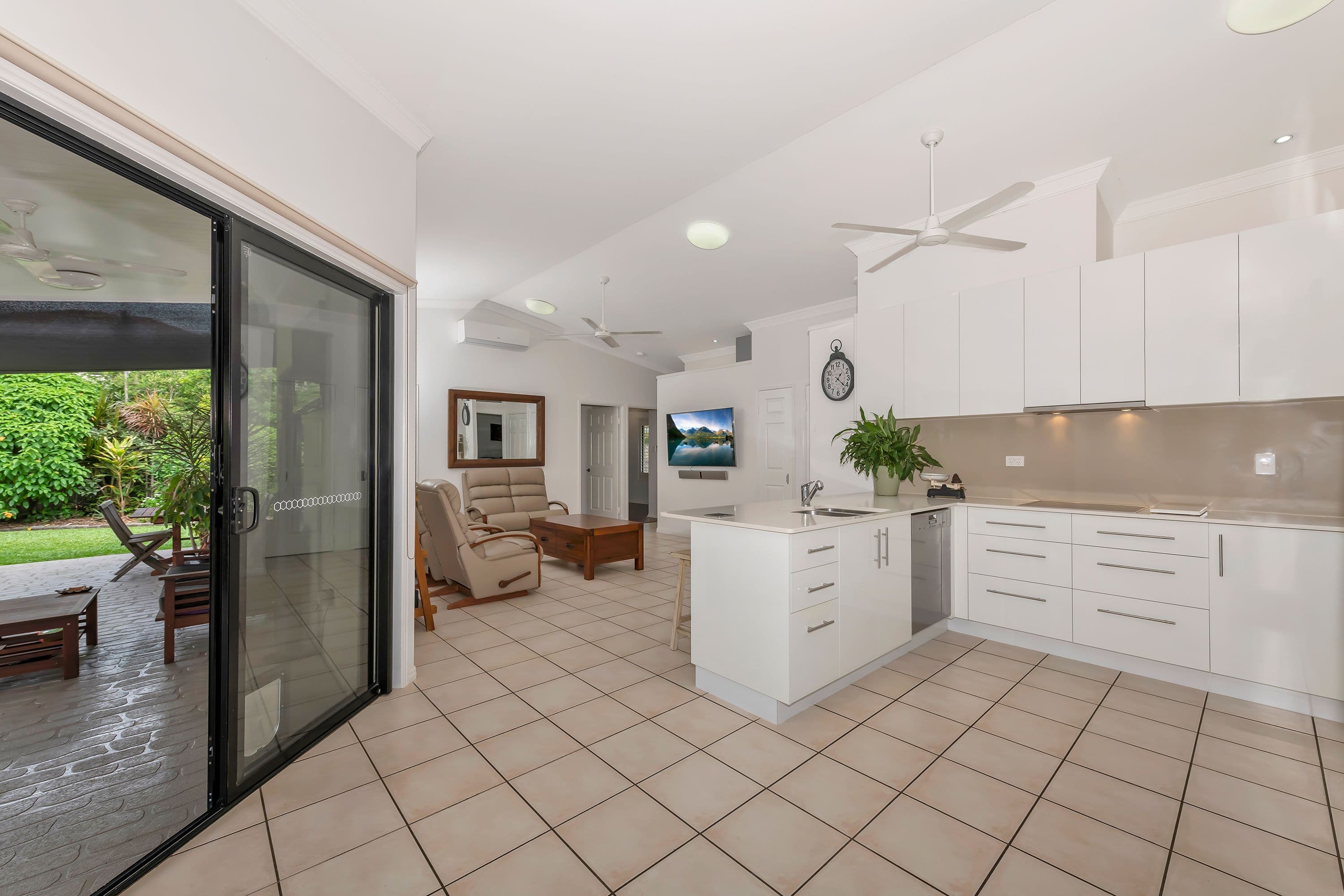 9 Esperence Court, Aitkenvale QLD 4814, Aitkenvale - Thumbnail 2