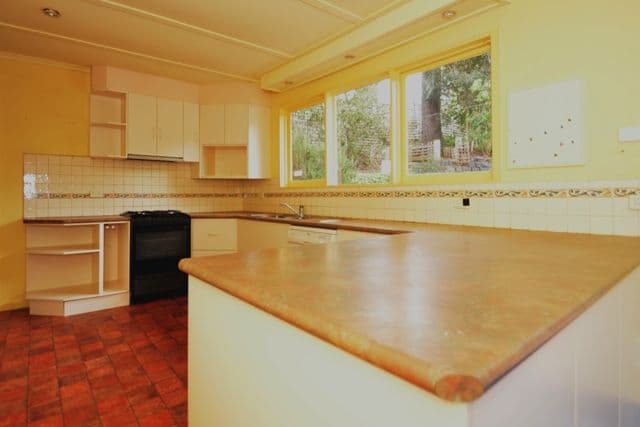 34 Alexandra Street, GREENSBOROUGH VIC 3088, Greensborough - Thumbnail 3