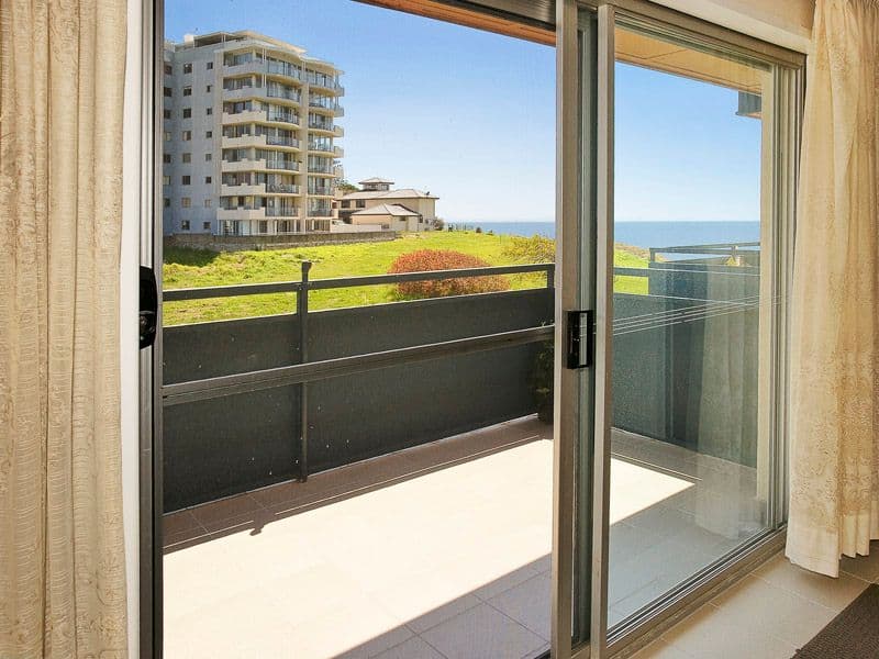 34 Woodcliffe Crescent, WOODY POINT QLD 4019, Woody Point - Thumbnail 4
