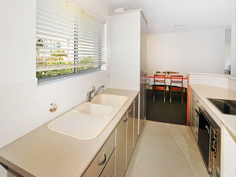 34 Woodcliffe Crescent, WOODY POINT QLD 4019, Woody Point - Thumbnail 8