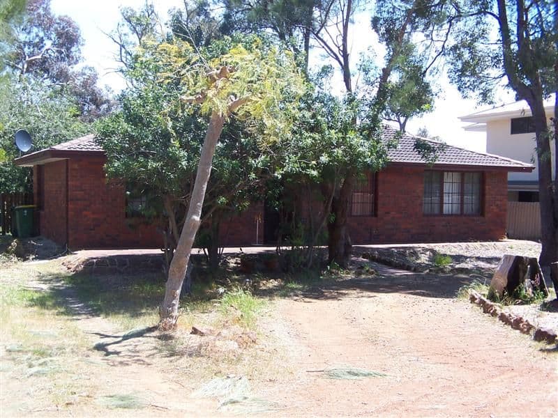 7 Guppy Road, KALAMUNDA WA 6076, Kalamunda - Thumbnail 2
