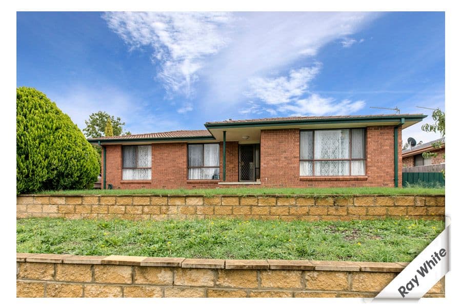 8 Whitfeld Street, MONASH ACT 2904, Monash - Image 1