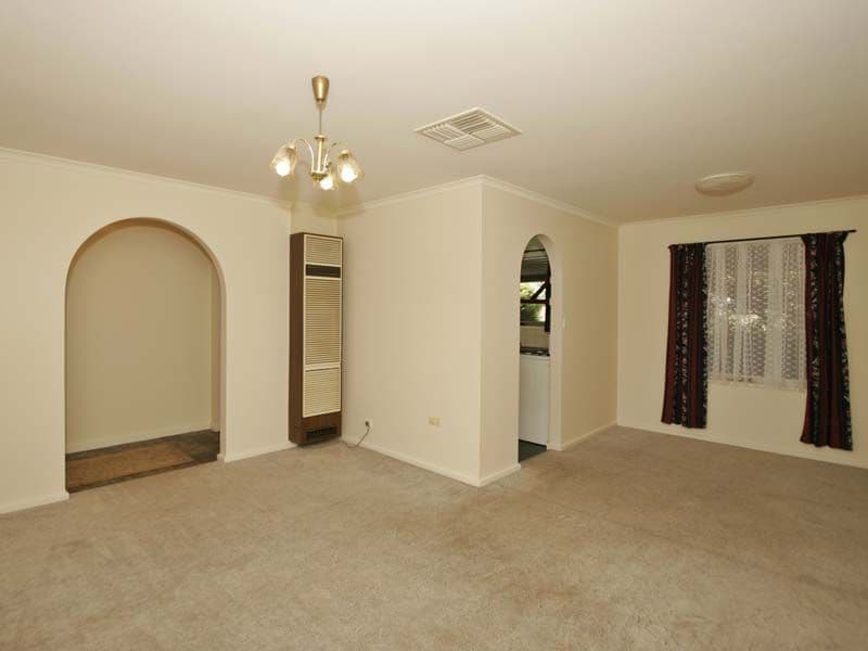 78 Scottsglade Road, CHRISTIE DOWNS SA 5164, Christie Downs - Thumbnail 2