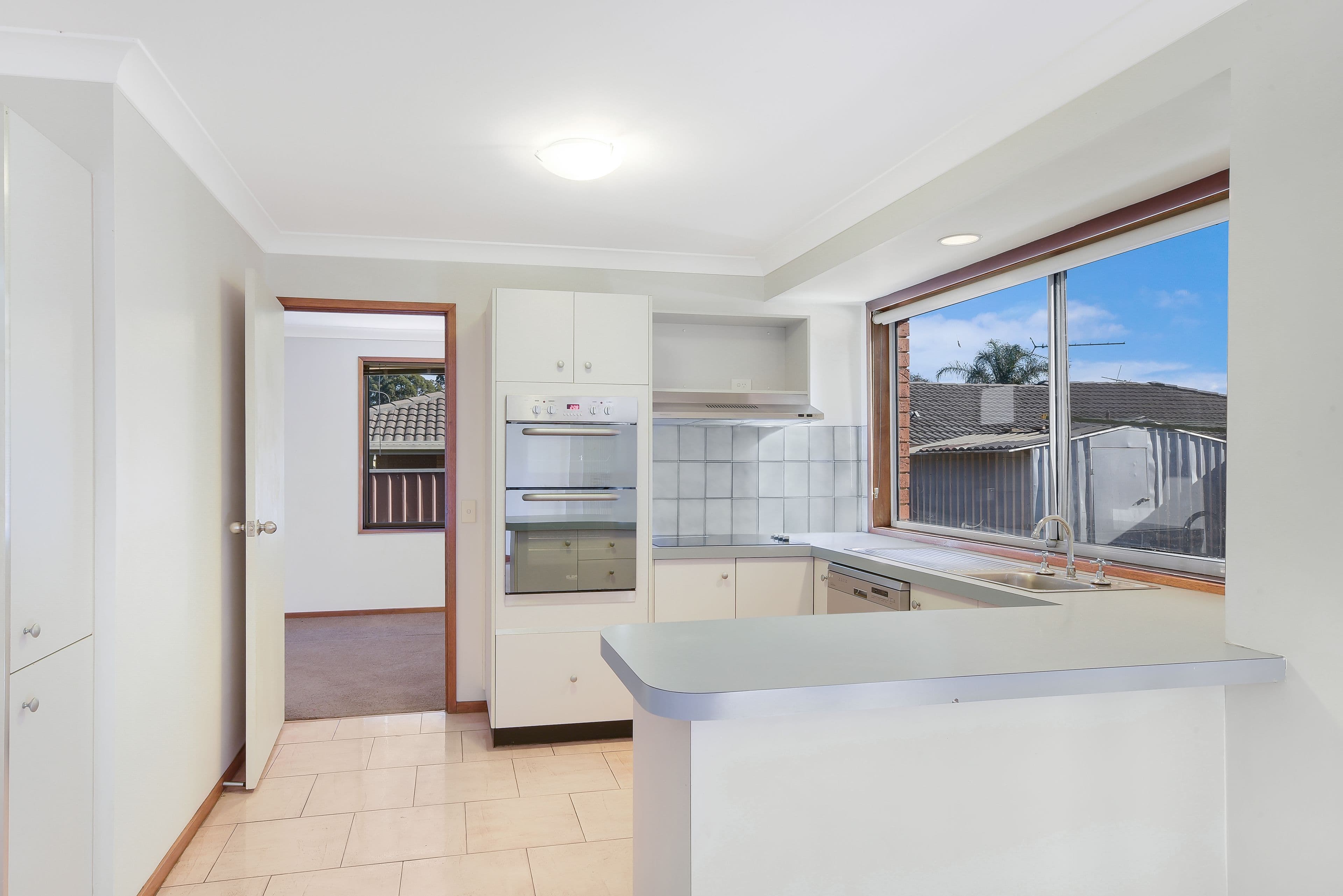 1 Waterworth Drive, Narellan Vale - Thumbnail 3
