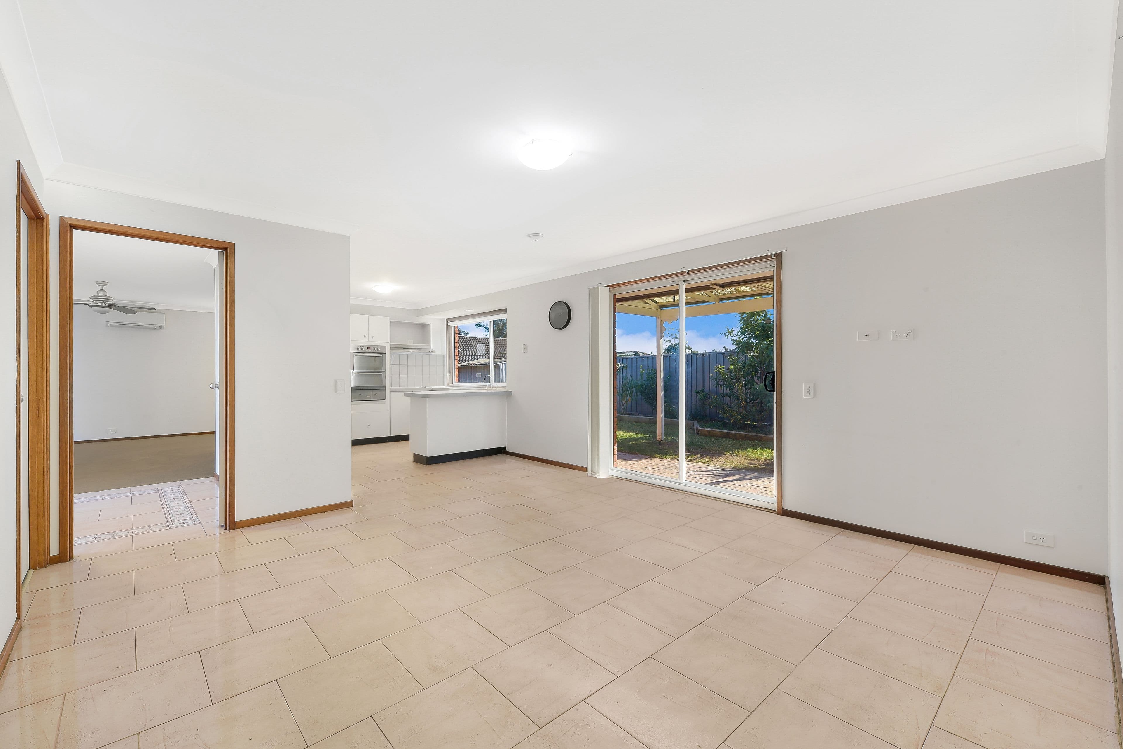 1 Waterworth Drive, Narellan Vale - Thumbnail 4