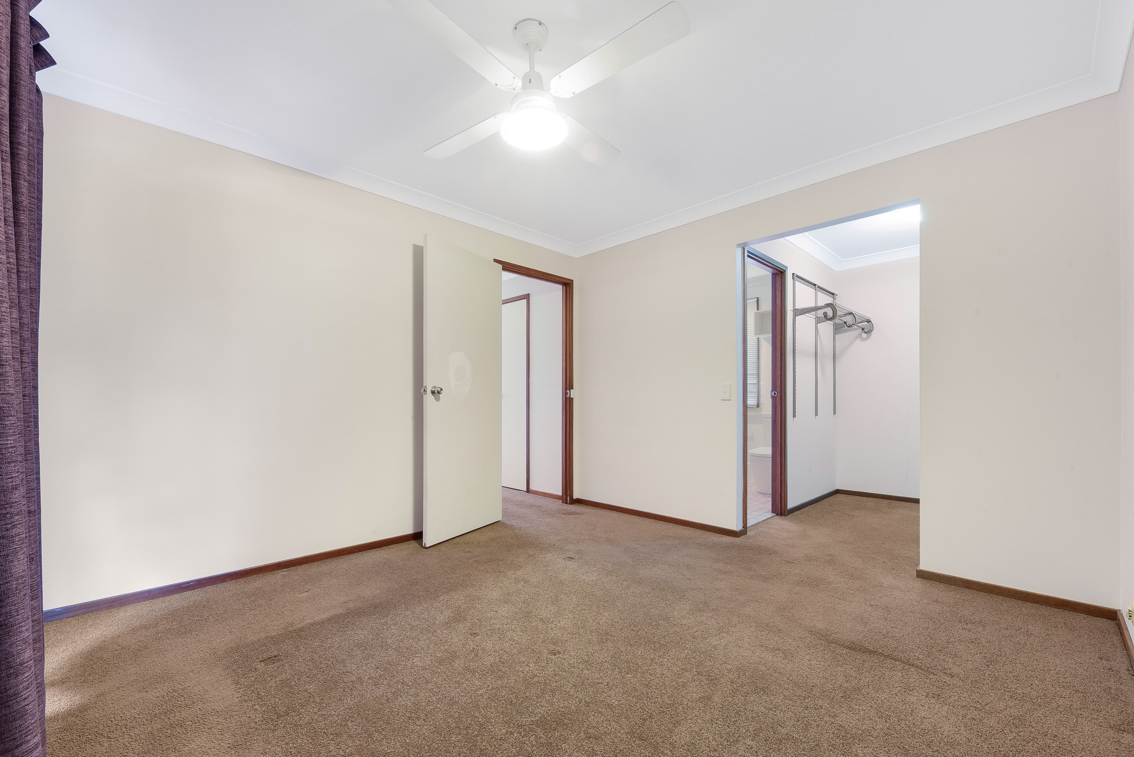 1 Waterworth Drive, Narellan Vale - Thumbnail 5