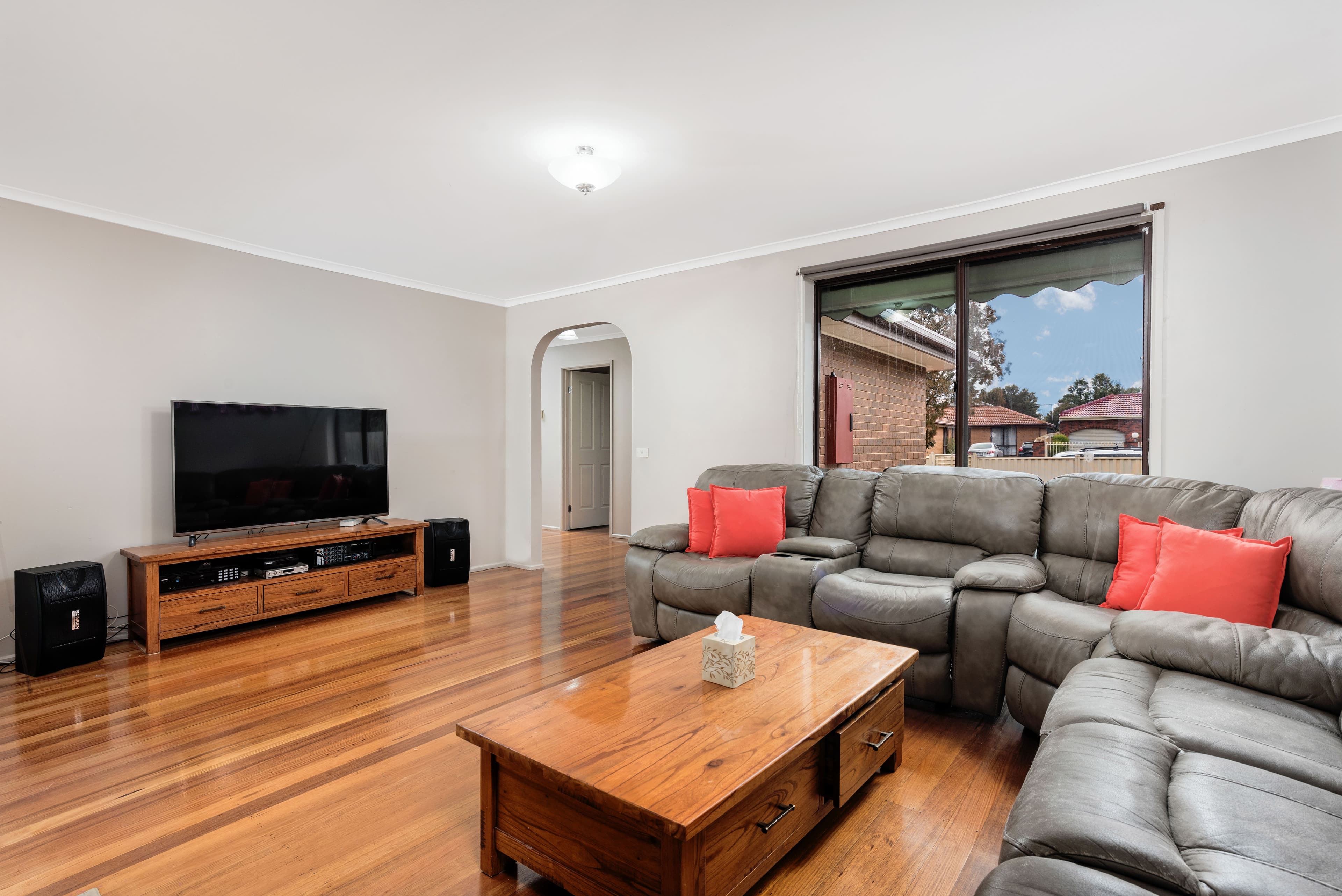 4 Gloaming Court, Mill Park VIC 3082, Mill Park - Thumbnail 4