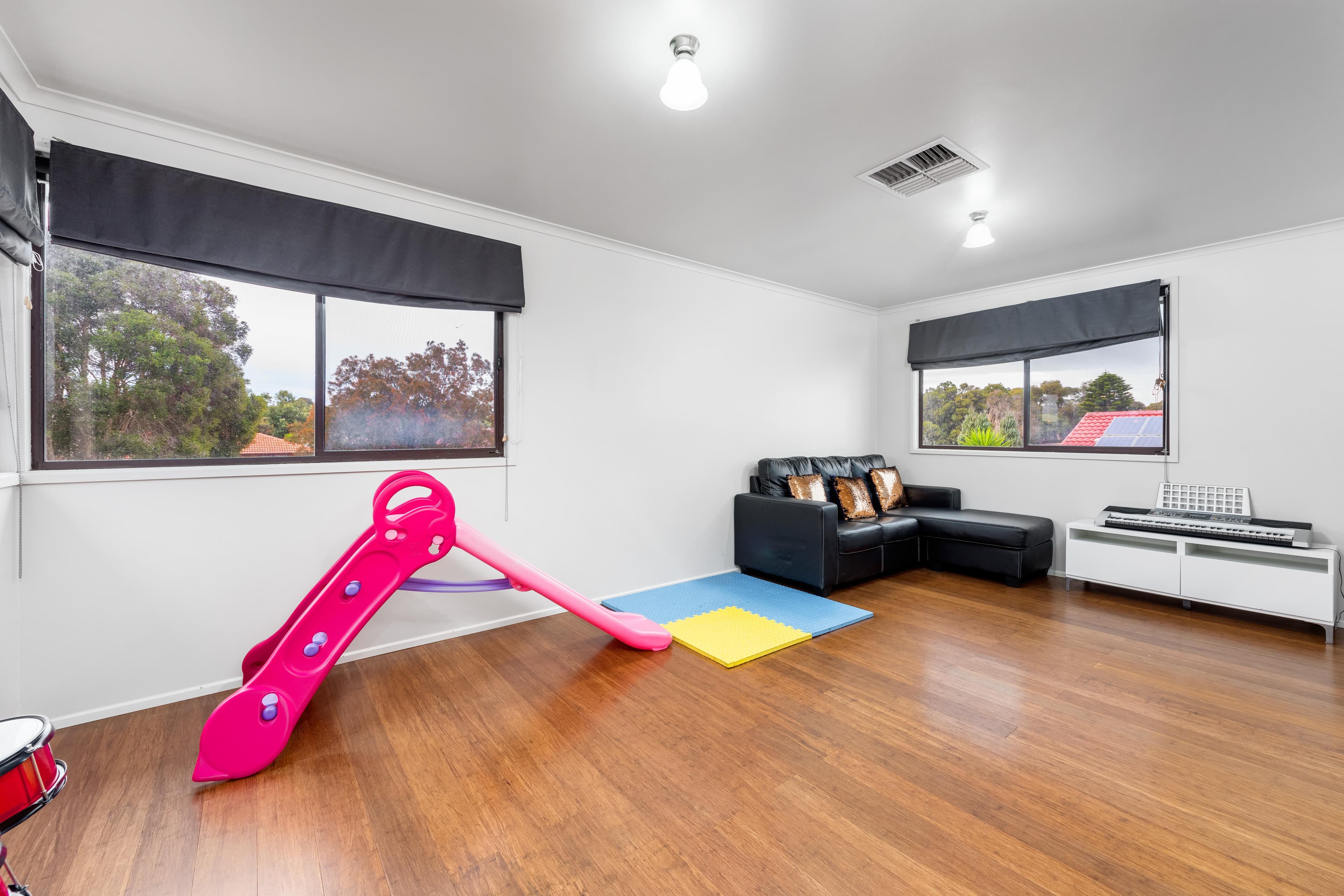 4 Gloaming Court, Mill Park VIC 3082, Mill Park - Thumbnail 5