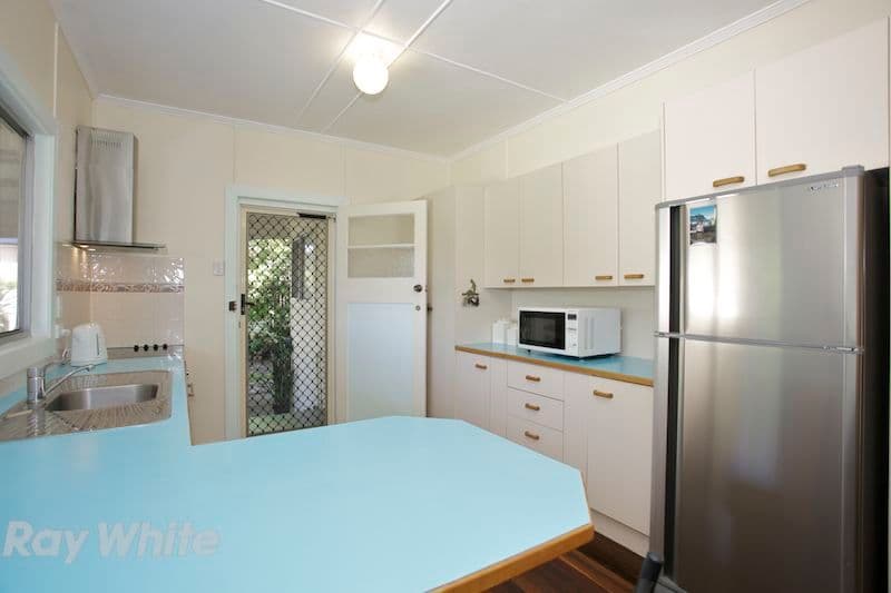 1 Bramble Street, WOODY POINT QLD 4019, Woody Point - Thumbnail 3