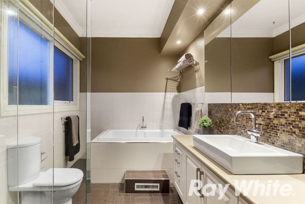 2 Mourik Court, Wantirna VIC 3152, Wantirna - Thumbnail 8