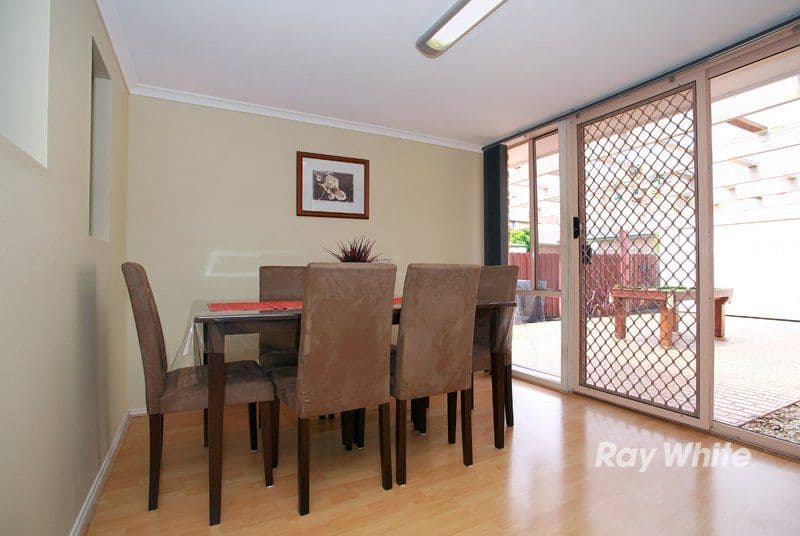 8 Bronhill Court, CRANBOURNE VIC 3977, Cranbourne West - Thumbnail 5