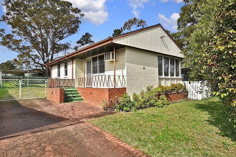 30 Sampson Crescent, Bomaderry - Thumbnail 2