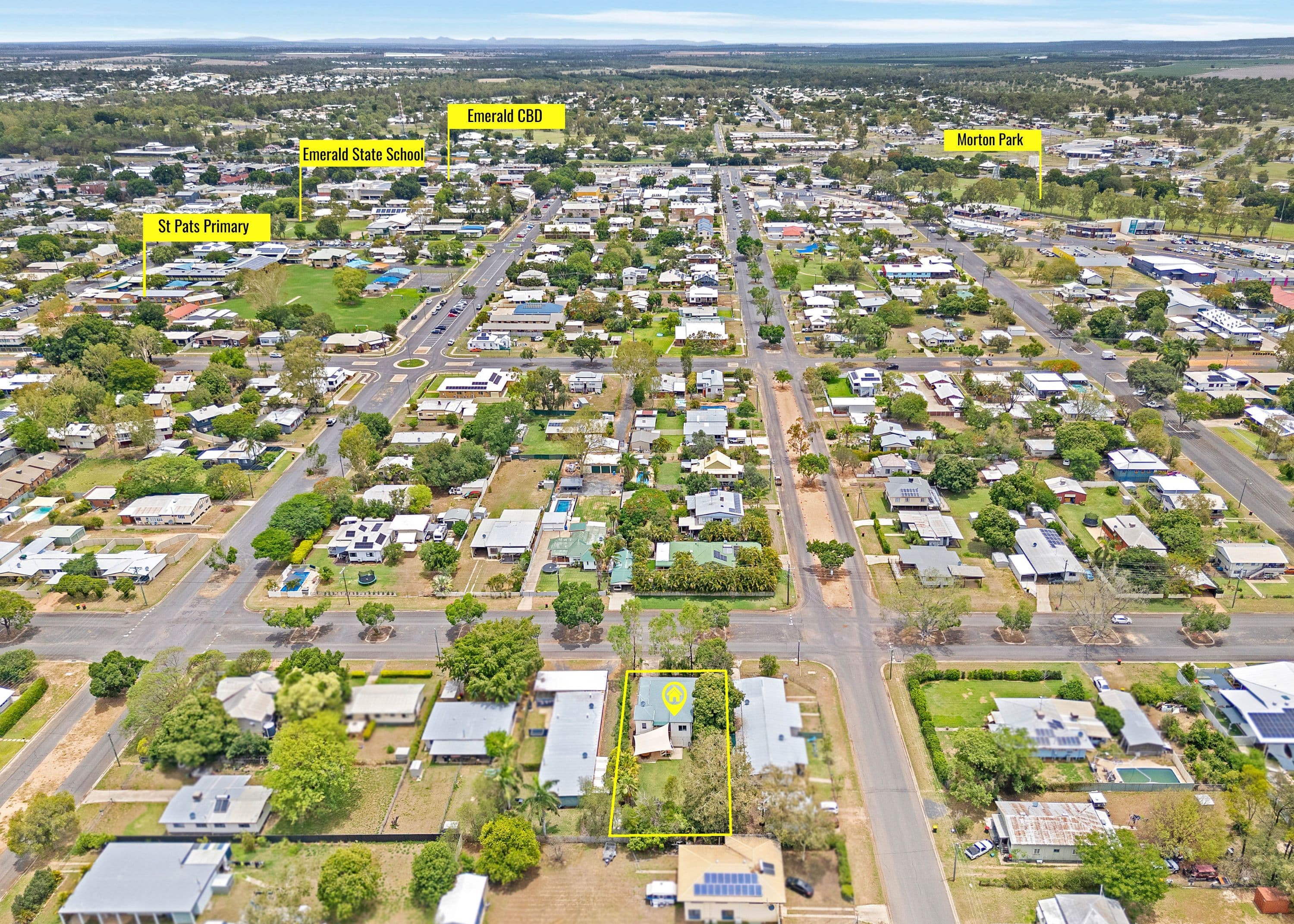 51 Esmond Street, Emerald QLD 4720, Emerald - Thumbnail 2