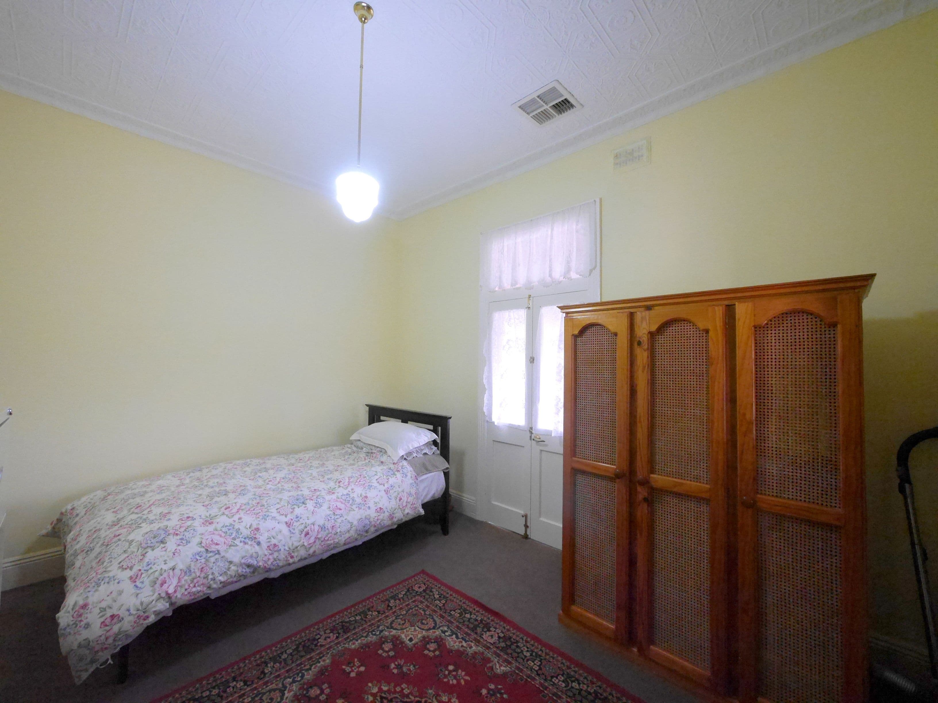 52 Brisbane Avenue, Cowra - Thumbnail 7