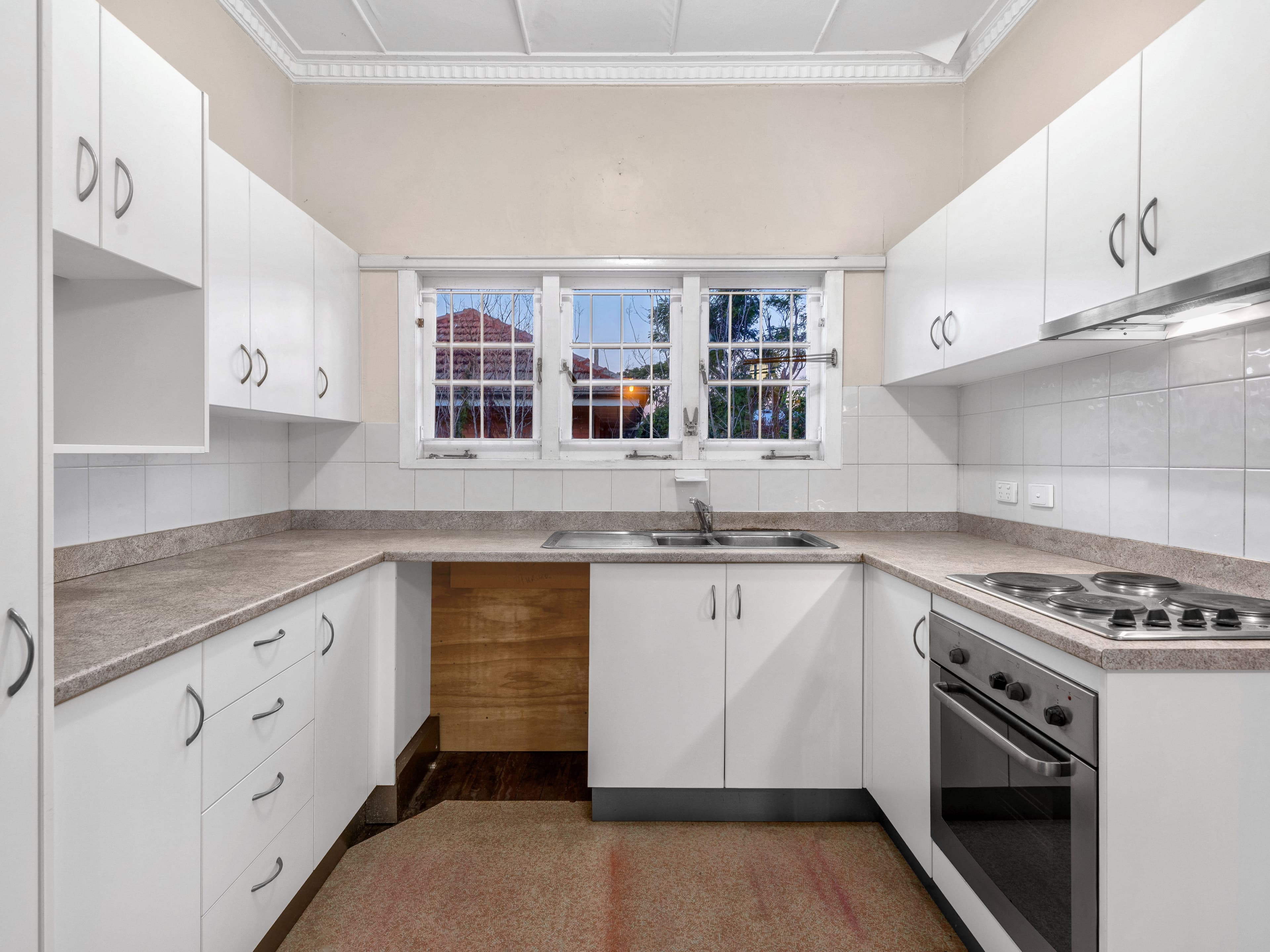 51 Perth Street, Camp Hill QLD 4152, Camp Hill - Thumbnail 7