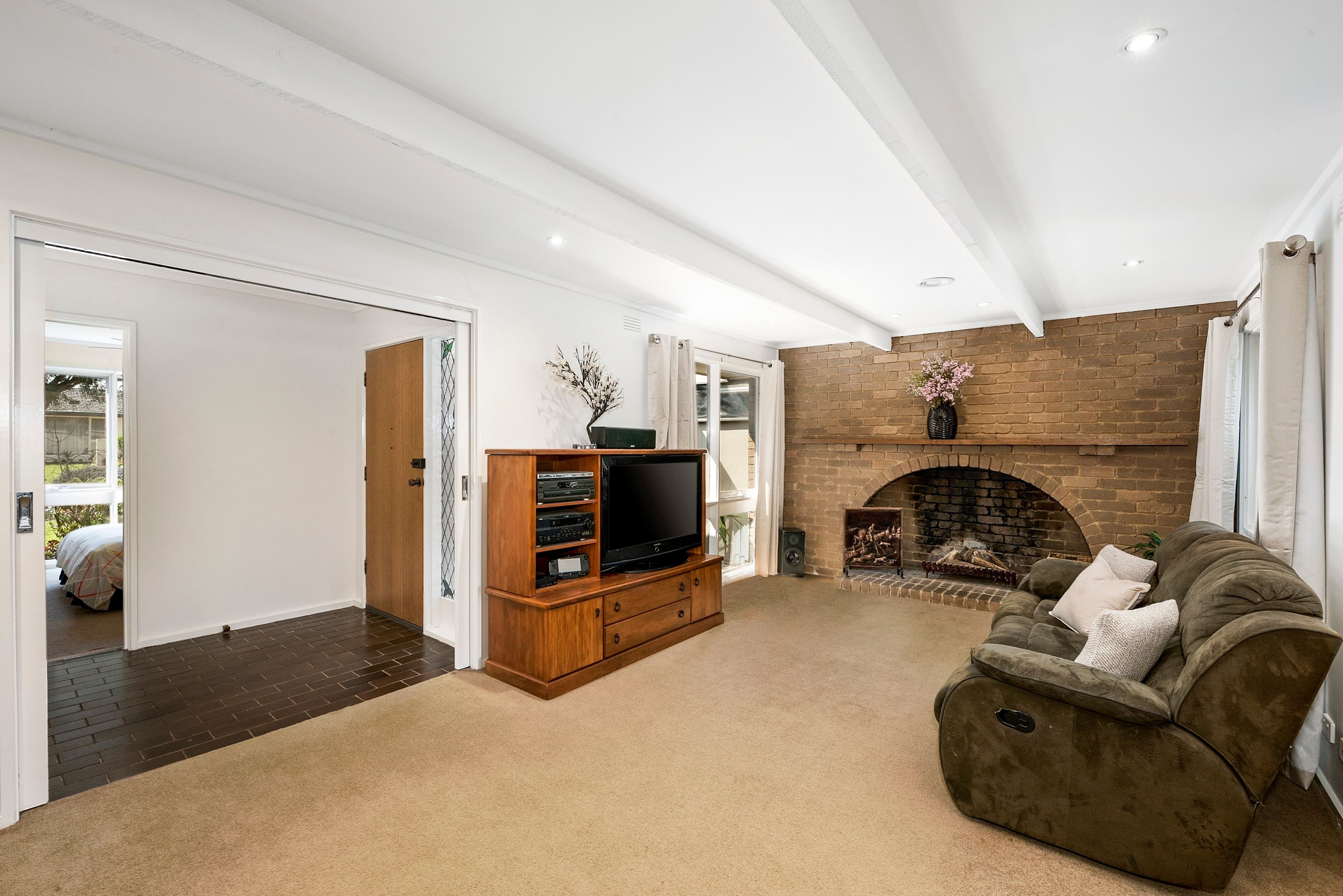 6 Lord Avenue, Dingley Village VIC 3172, Dingley Village - Thumbnail 3