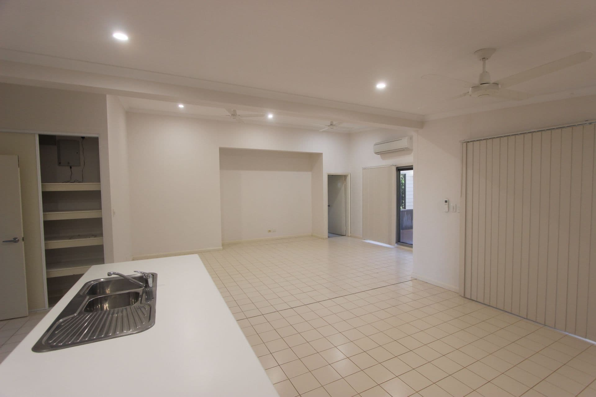 15 Wedgetail Eagle Avenue, Nickol WA 6714, Nickol - Thumbnail 2