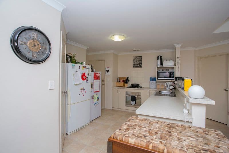 5 Saligna Bend, Wattle Grove WA 6107, Wattle Grove - Thumbnail 8