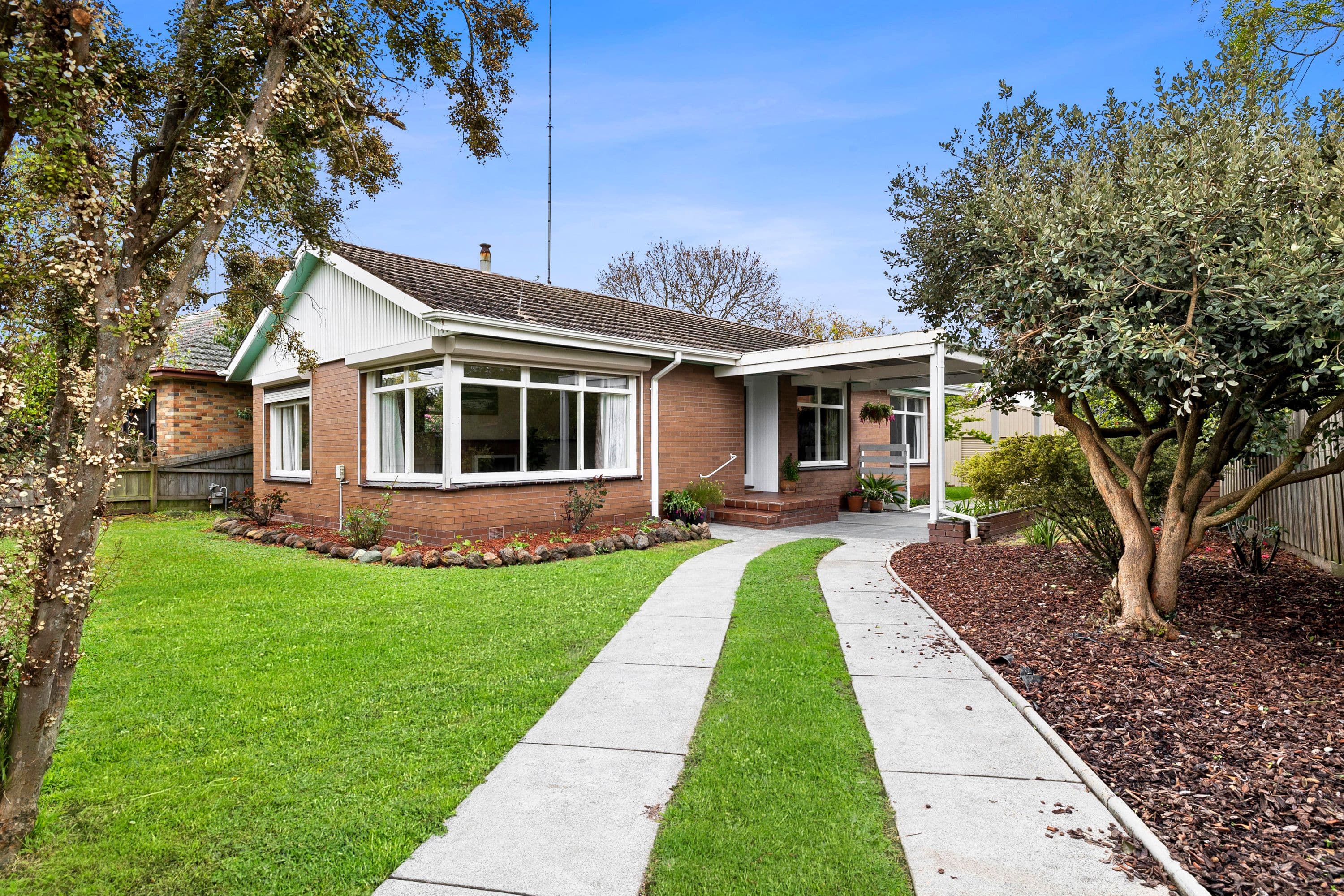 37 Queen Victoria Street, Newington VIC 3350, Newington - Image 1