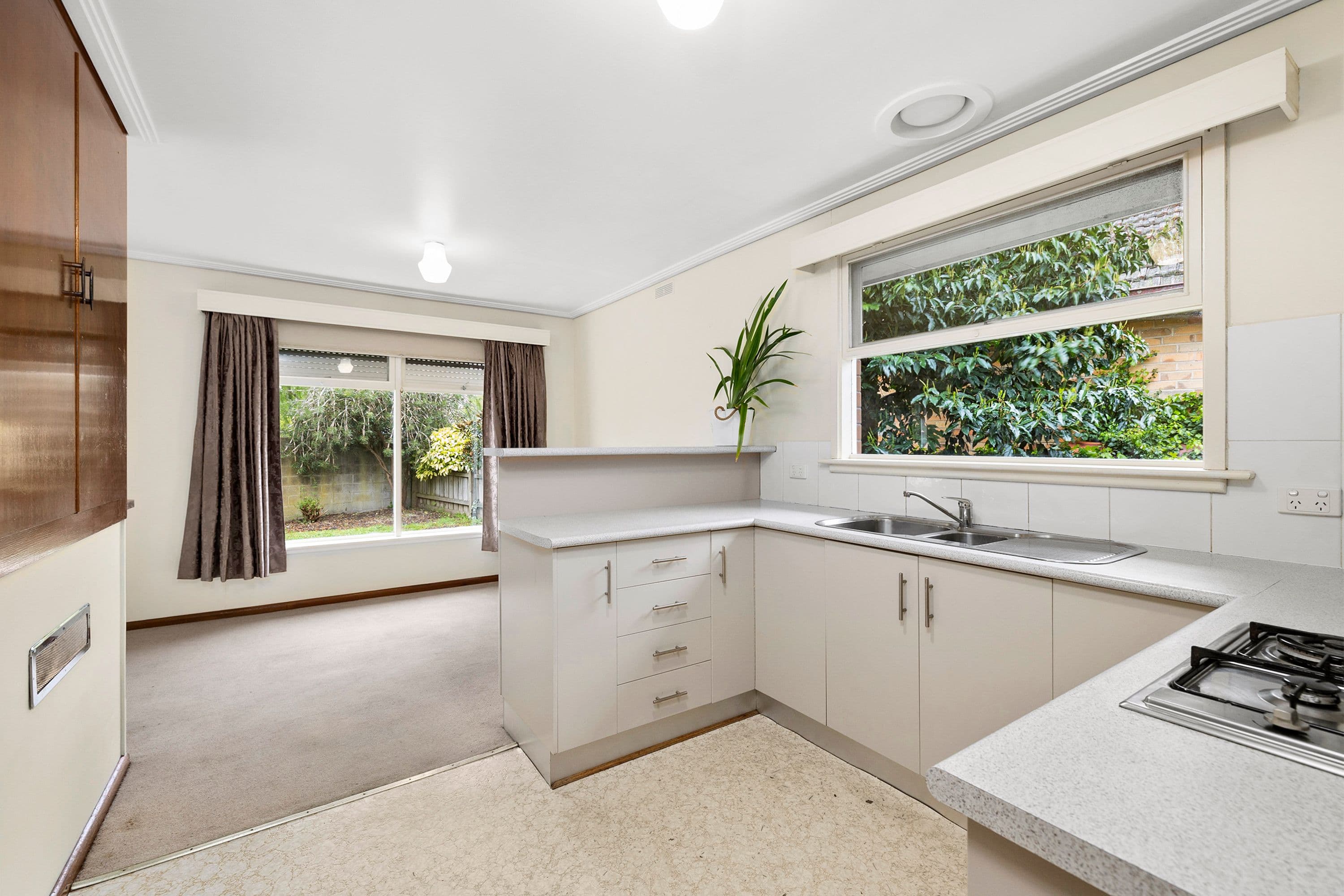 37 Queen Victoria Street, Newington VIC 3350, Newington - Thumbnail 5