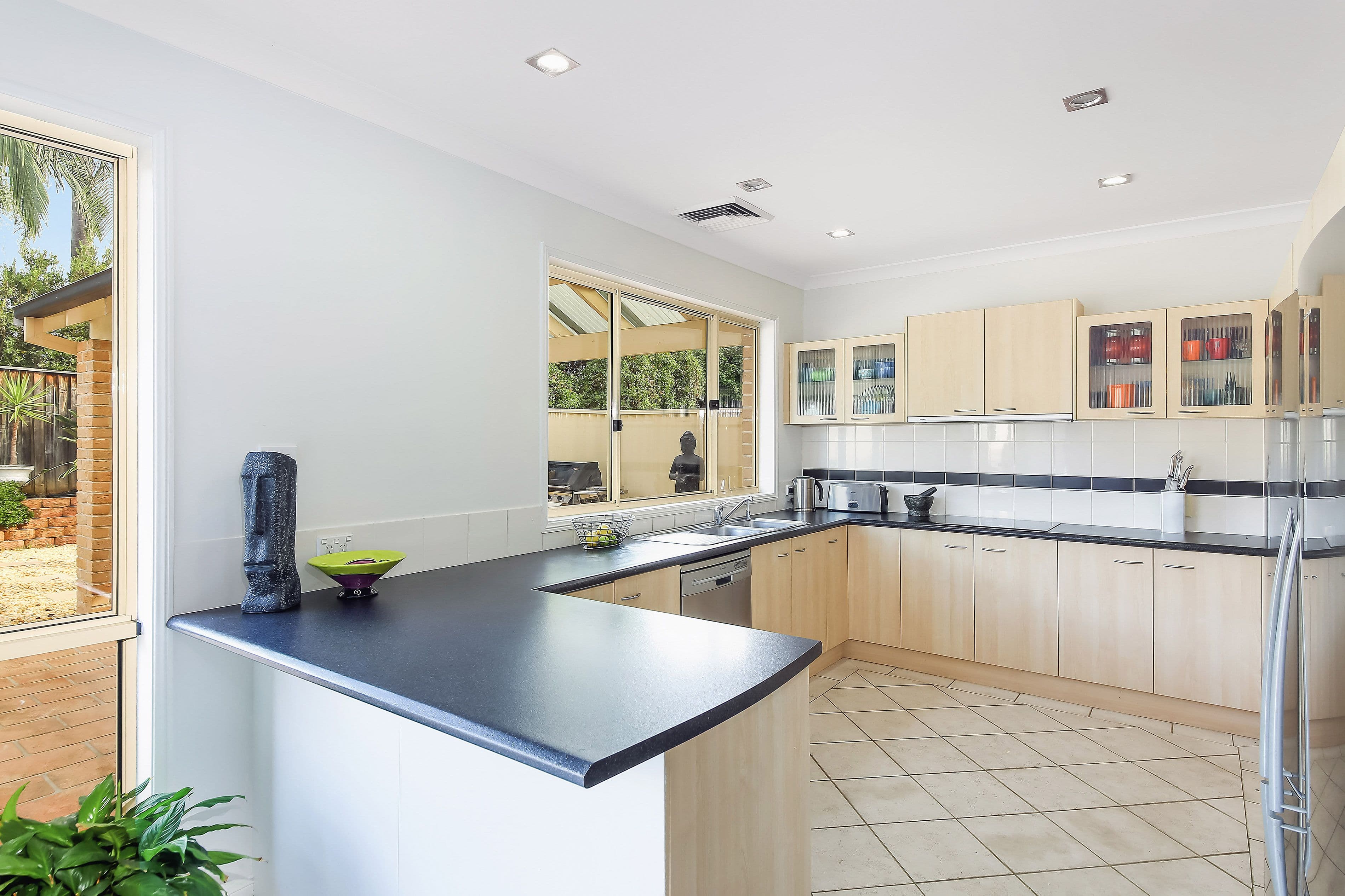 33 Balmoral Crescent, Georges Hall - Thumbnail 4