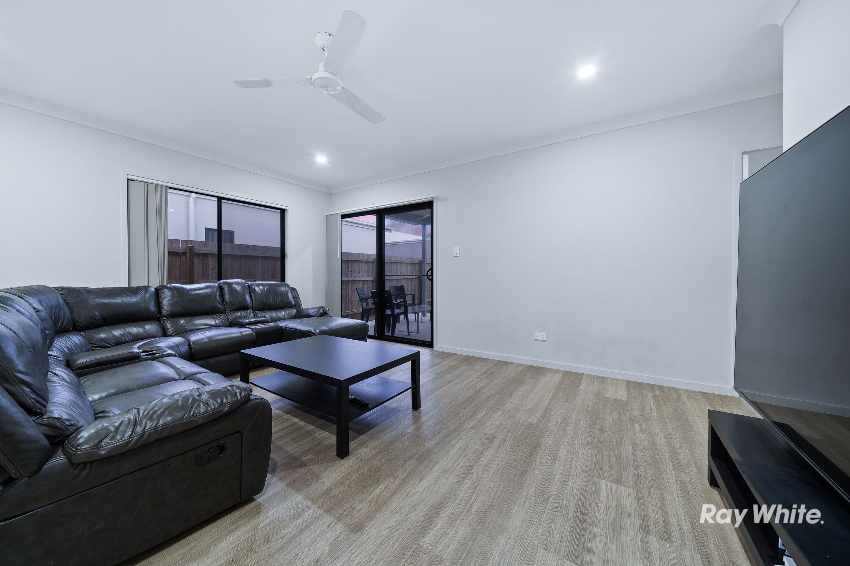 7 Barratt Drive, Greenbank QLD 4124, Greenbank - Thumbnail 6