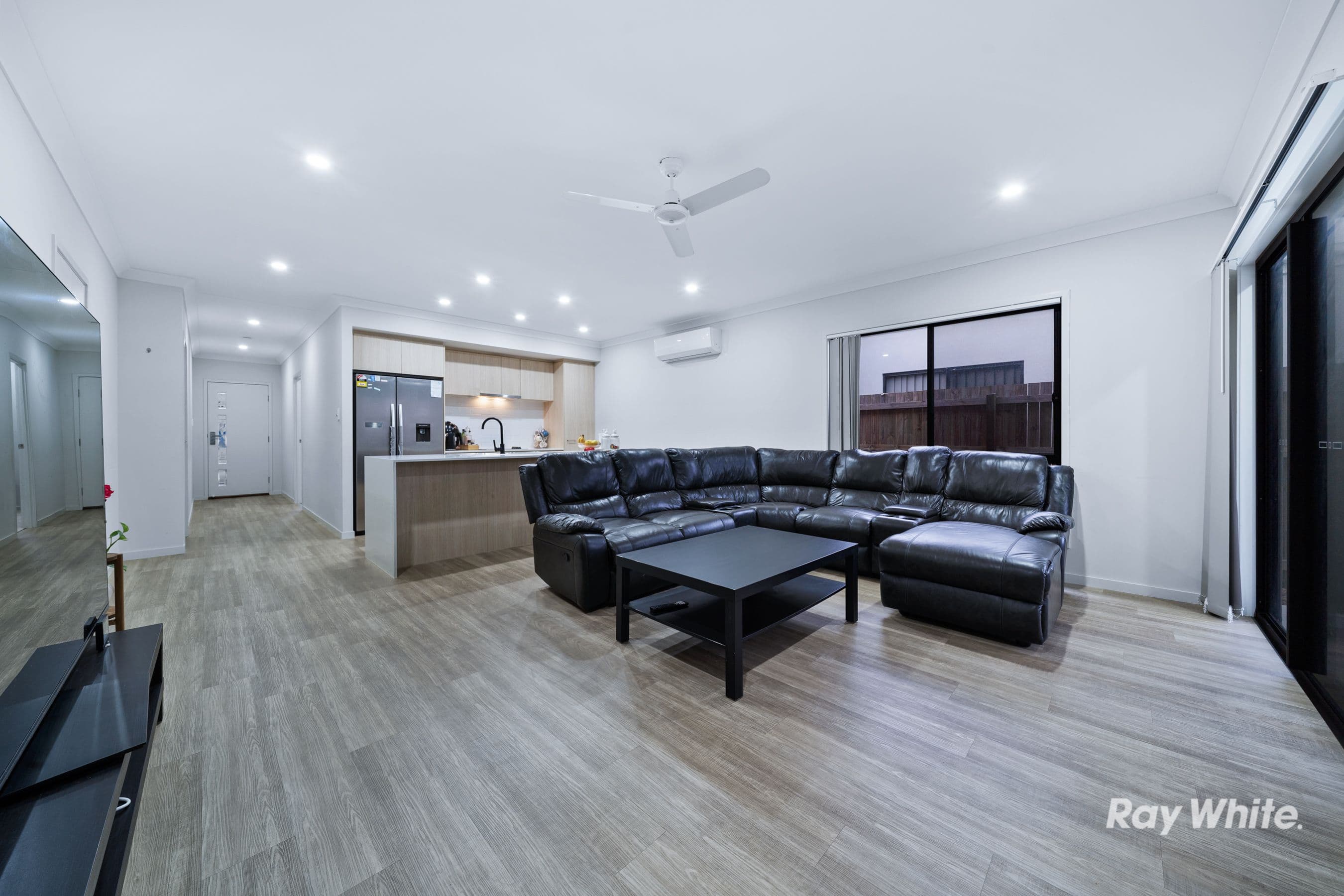 7 Barratt Drive, Greenbank QLD 4124, Greenbank - Thumbnail 7