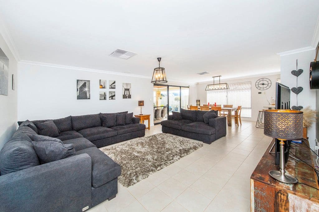 28 Wibberley Loop, Baldivis WA 6171, Baldivis - Thumbnail 2