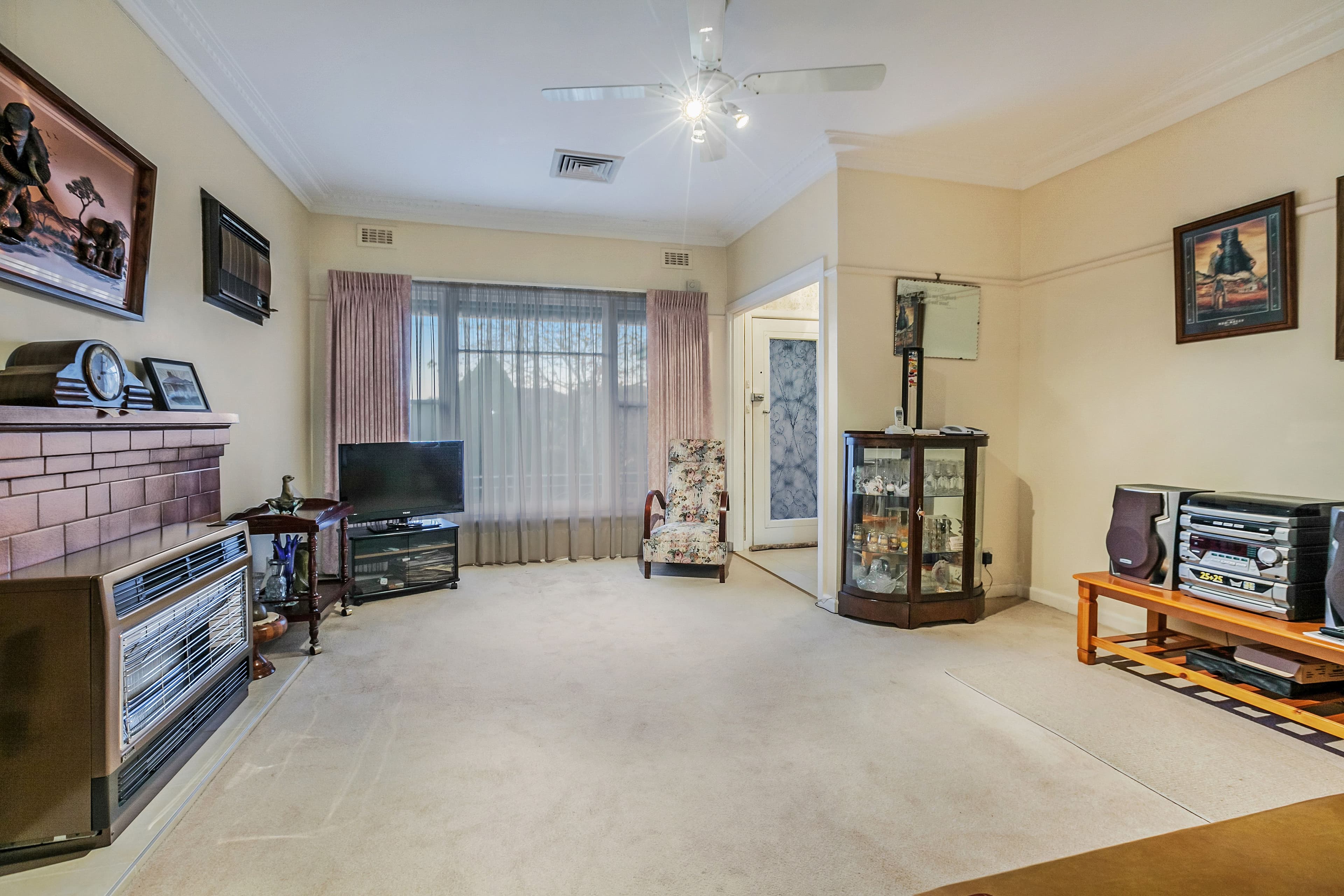 66 Crookston Road, Reservoir VIC 3073, Reservoir - Thumbnail 3