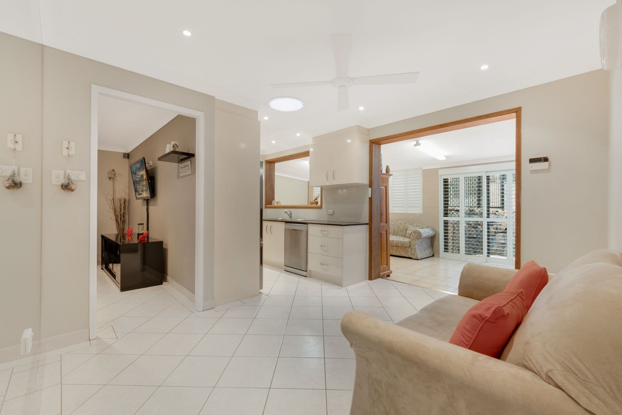 9 Gambia Street, Kearns - Thumbnail 7
