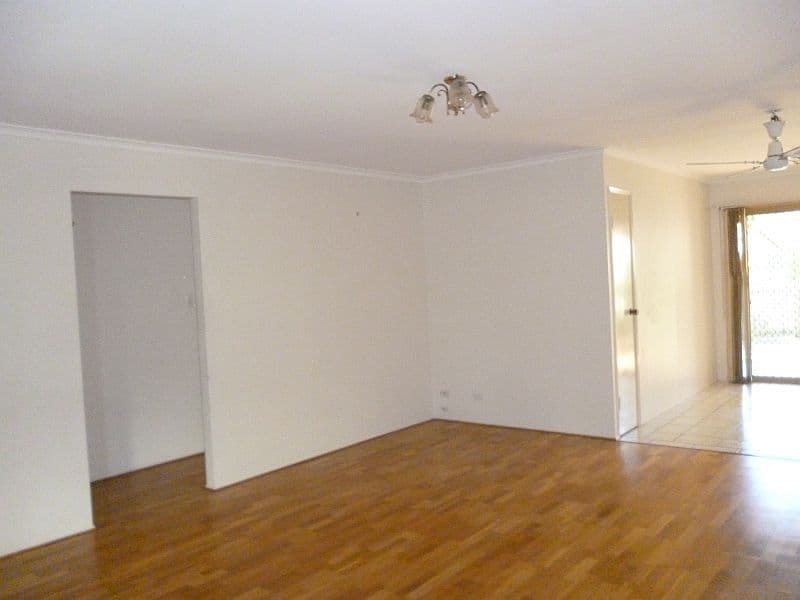 2 Dorking Court, ALEXANDRA HILLS QLD 4161, Alexandra Hills - Thumbnail 2
