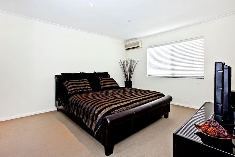 8 Stannard Street, ROCHEDALE SOUTH QLD 4123, Rochedale South - Thumbnail 5