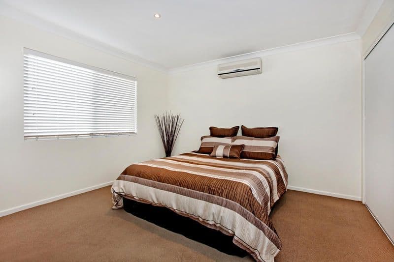 8 Stannard Street, ROCHEDALE SOUTH QLD 4123, Rochedale South - Thumbnail 6